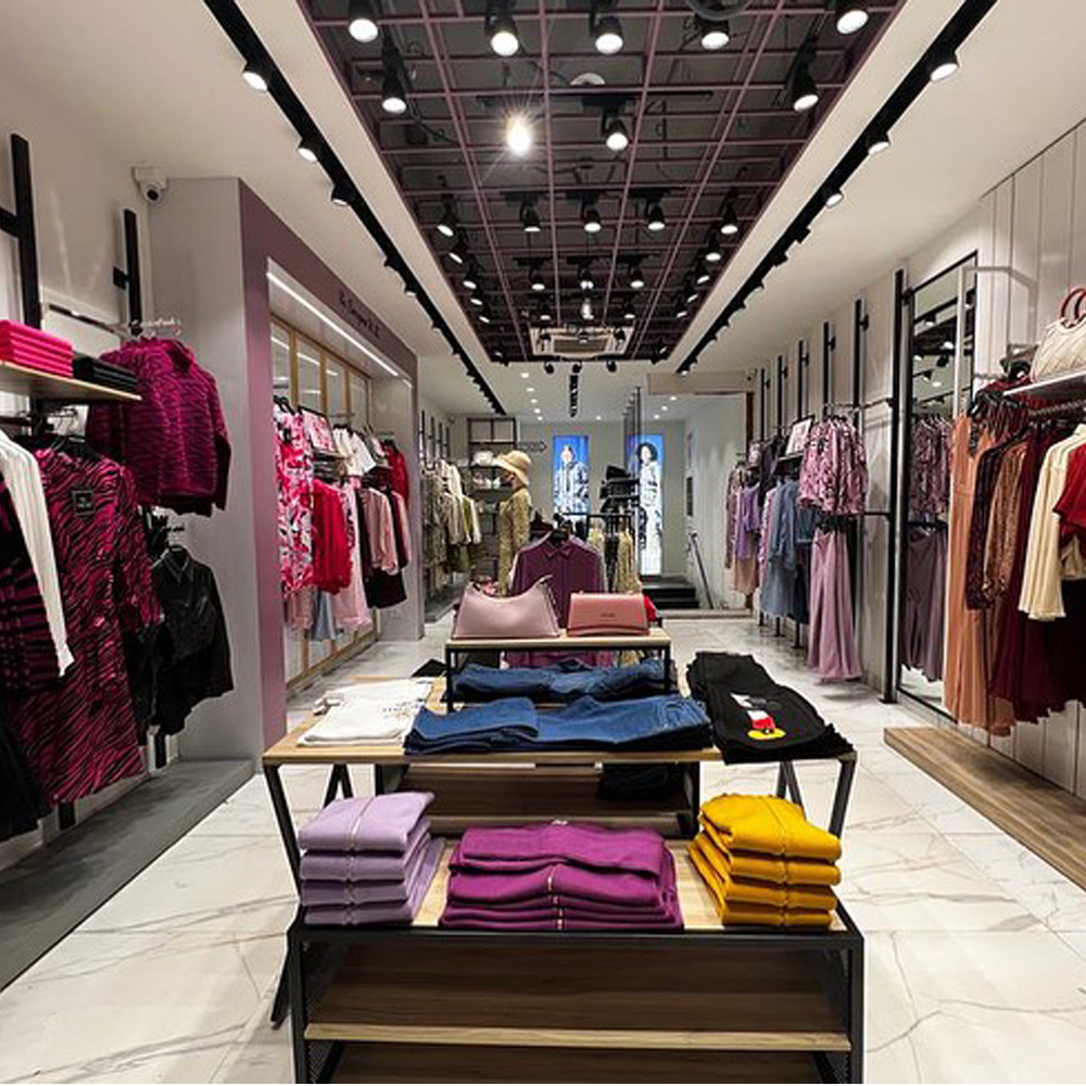 Opportunity of a Lifetime Invest in the Leading Women Fashion Outlet